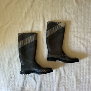 Burberry Black and Gray Winter Rain Boots